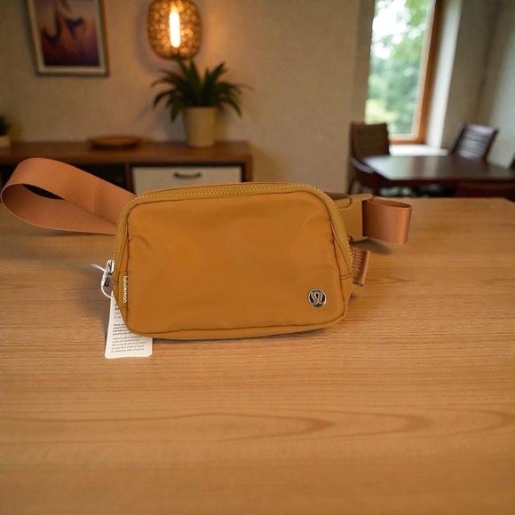 Lululemon Everywhere Belt Bag in Burnt Camel New with Tags Lululemon Everywhere Belt Bag in Burnt Camel New with Tags
